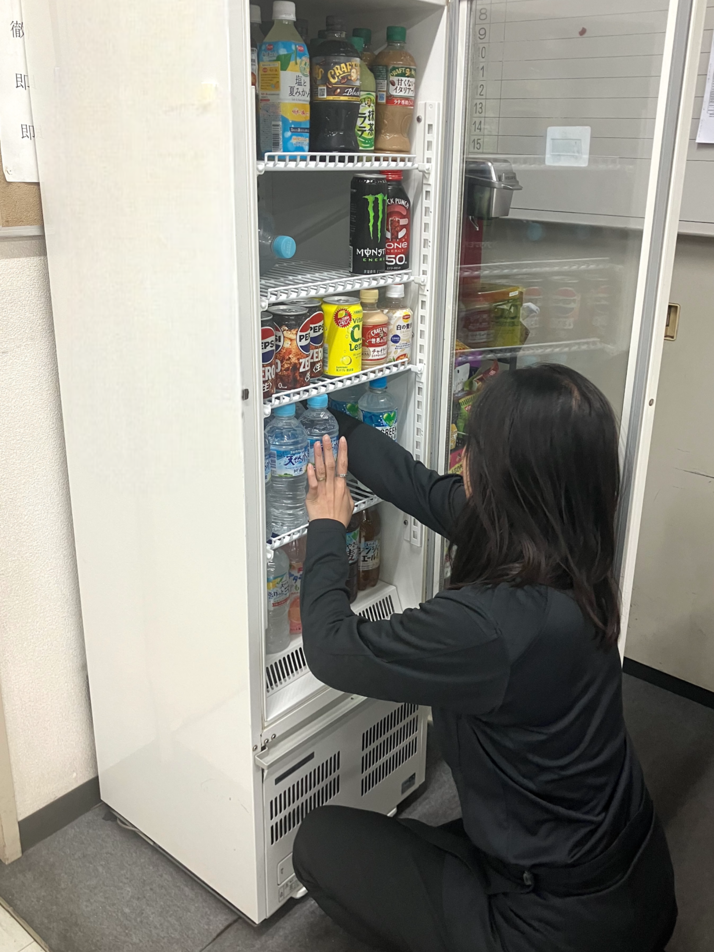 PEPSI ペプシ 自動販売機型 冷蔵庫 本体 オフィス型販売機 | ジャパン福岡・ペプシコーラ販売株式会社